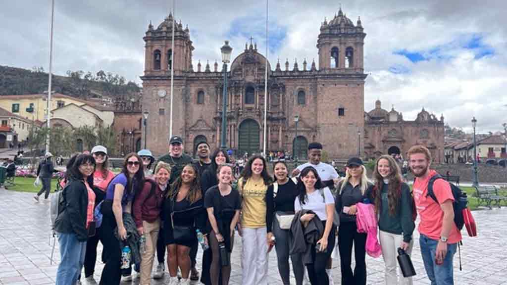 The students and Associate Professor Tiffany Rhodes exploring the city of Lima 